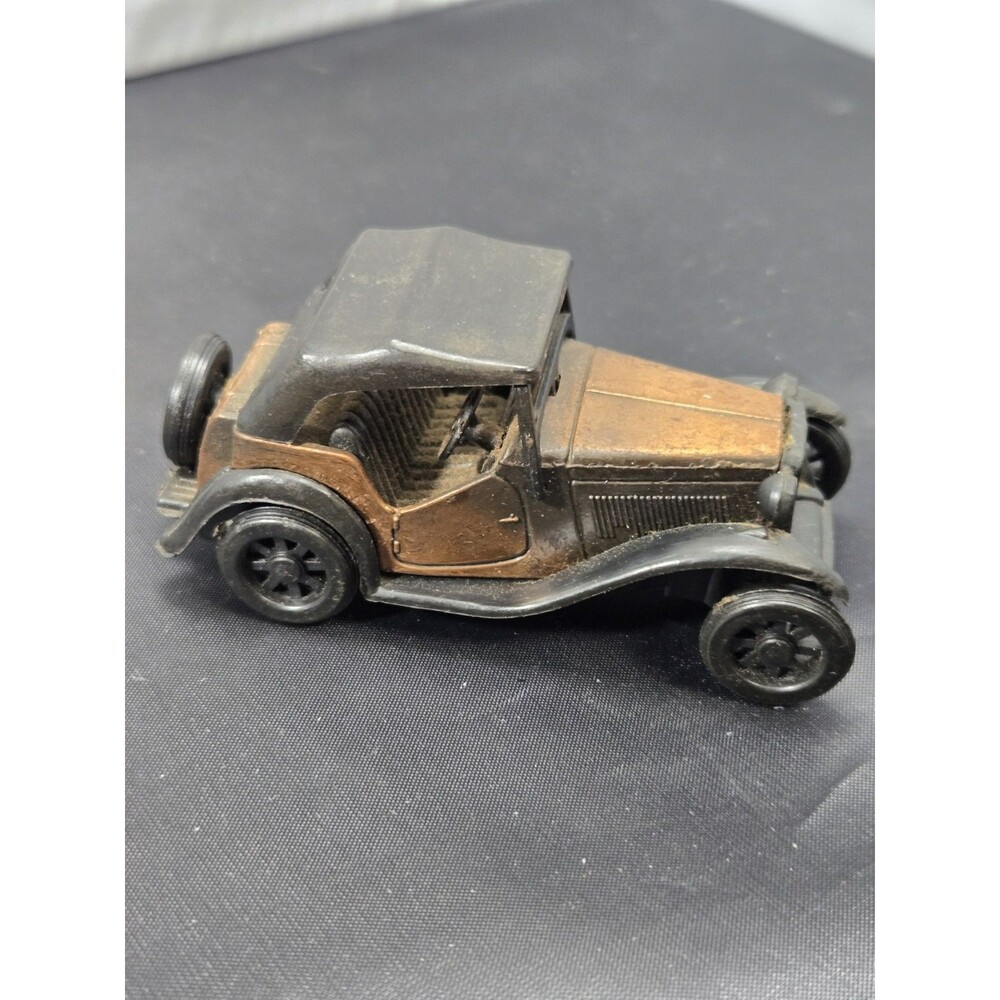 Vintage Antique Style MG Coupe Die Cast Metal Miniature Pencil Sharpener